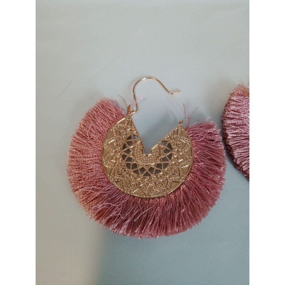 Pink Fringe w/Gold Metal Earrings - Picture 4 of 7